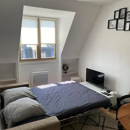 Cozy 2-room Flat At Boucicaut Parigi