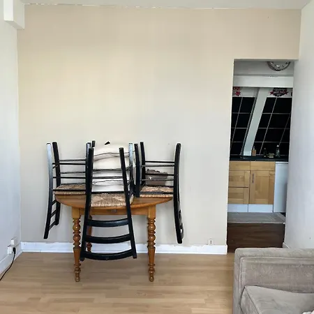Cozy 2-room Flat At Boucicaut Parigi